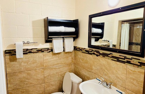 South Dallas - Fair Park Hotel | RED DOOR MOTEL