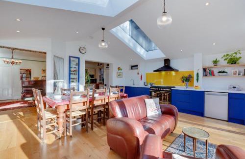 Canterbury House | Red Doors