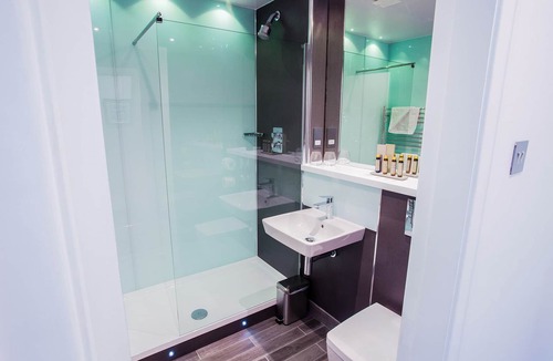 Bury Hotel | Red Hall Hotel