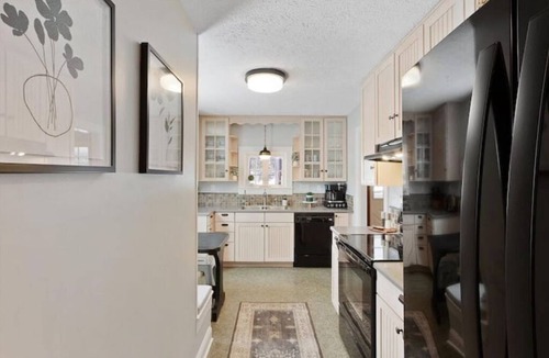 West Liberty House | Red Hawk Ridge Retreat