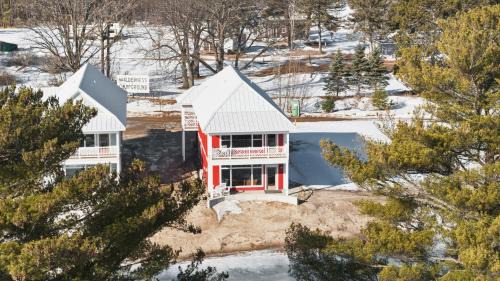 Garrison Villa | Red House #5A
