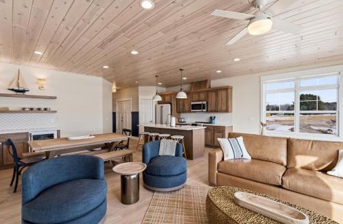 Garrison Villa | Red House #5A