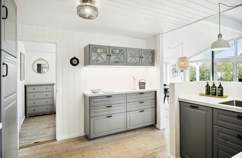 Vejlby Fed House | Red house by Fyn's coast awaits cosiness