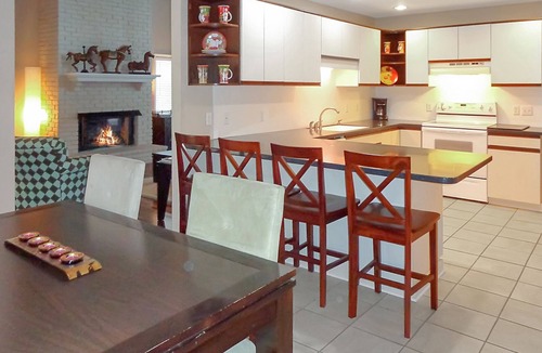 Nashboro Village House | Red House in Nashville - great rates!