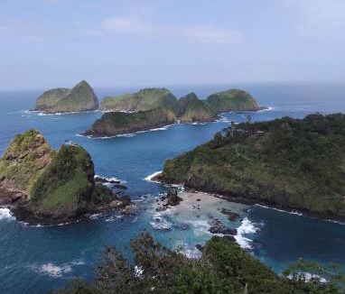 Sumberagung Hotel | Red island villas