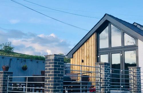 Carmarthen House | Red Kite Cottage