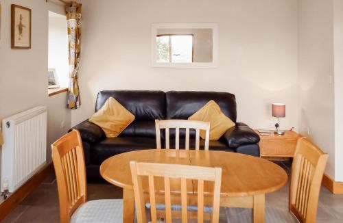 Tirabad House | Red Kite Cottage