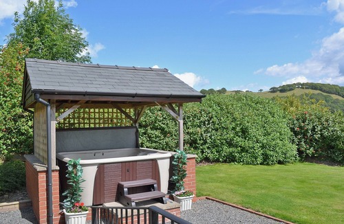 Tirabad Cottage | Red Kite Cottage