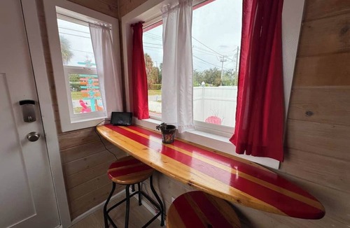 Sarasota Apartment | Red Lifeguard Stand - pet freindly