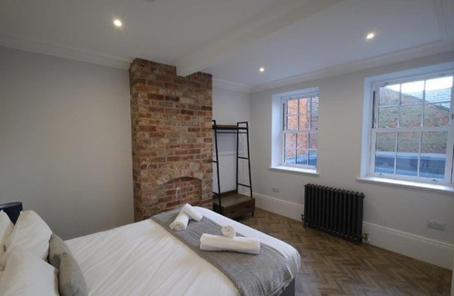 Spalding Apartment | Red Lion Apartments