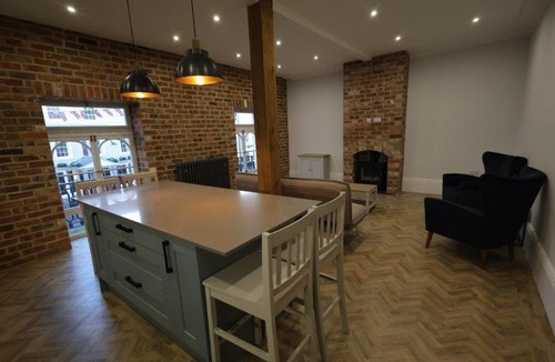 Spalding Apartment | Red Lion Apartments