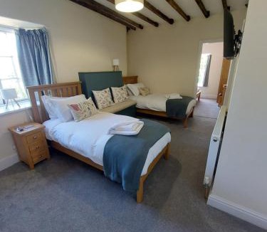 Broad Clyst Hotel | Red Lion