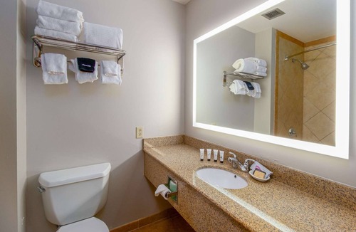 Post Falls Hotel | Red Lion Hotel Templin's on the River