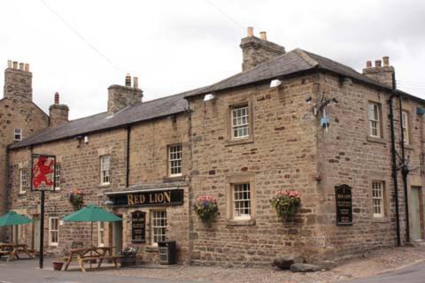 Newbrough Hotel | Red Lion Inn