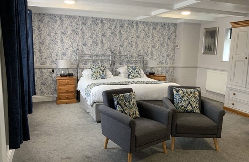 Partney Hotel | Red Lion Inn Partney