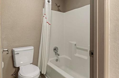 Caseyville Hotel | Red Lion Inn & Suites Caseyville