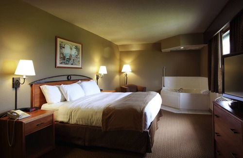 Grimes Hotel | Red Lion Inn & Suites Grimes