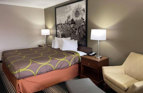 Junction City Hotel | Red Lion Inn & Suites Junction City
