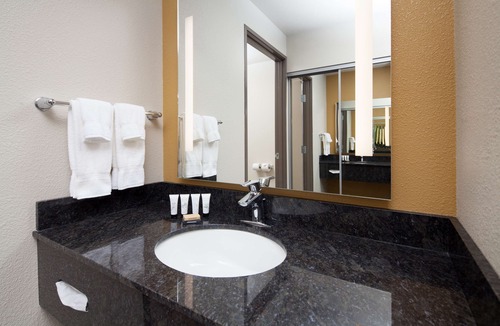 Polson Hotel | Red Lion Inn & Suites Polson