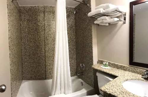 Huntsville Hotel | Red Maple inn and suites