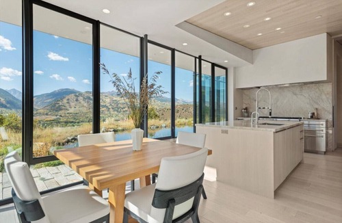 Red Mountain House | Red Mountain Retreat