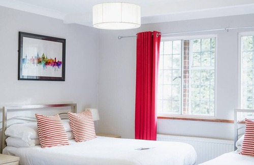 Headington House | Red Mullions Guest House