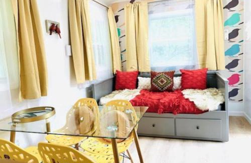 Highmount Apartment | Red Peacock Catskill Cabin sleeps four 6