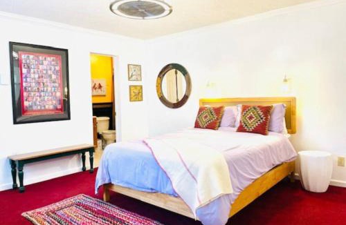 Highmount Apartment | Red Peacock Catskill Cabin sleeps four 6