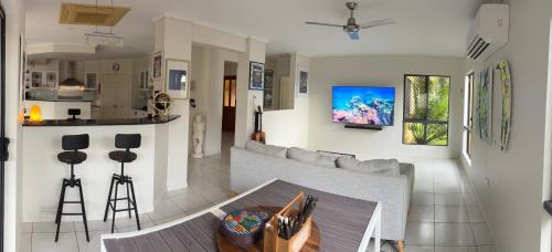 Caravonica House | Red Peak Retreat