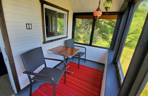 Washagami Cabin | Red Pine Cabin at Pine Falls Lodge