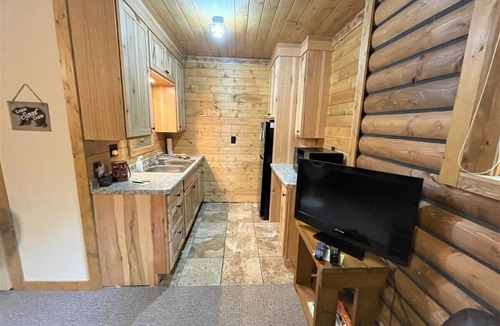 Phillips Condo | Red Pines - Elk Lake Efficiency #6A