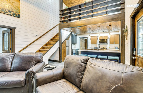 Heidelberg House | Red River Gorge Barndominium: Dog Friendly!