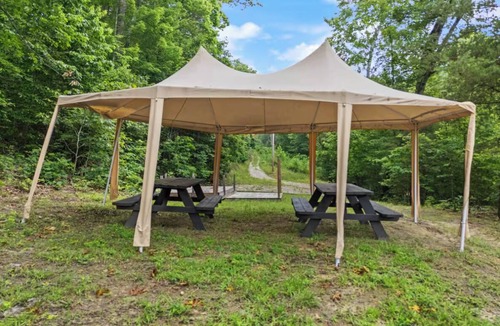 Stanton House | Red River Gorge Cozy Glamping Tent for 4 Heated, Fire Pit & Hot Tub