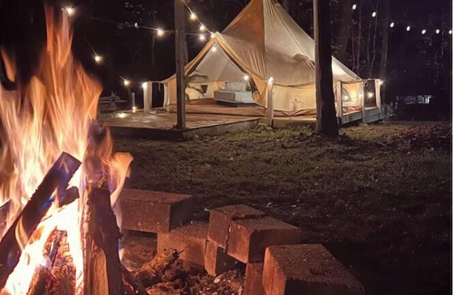 Stanton House | Red River Gorge Cozy Glamping Tent for 4 Heated, Fire Pit & Hot Tub