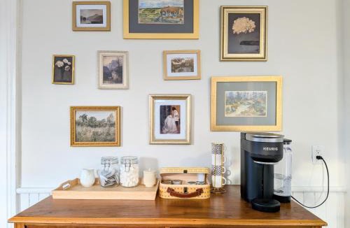 Cobourg House | Red Roof Guesthouse