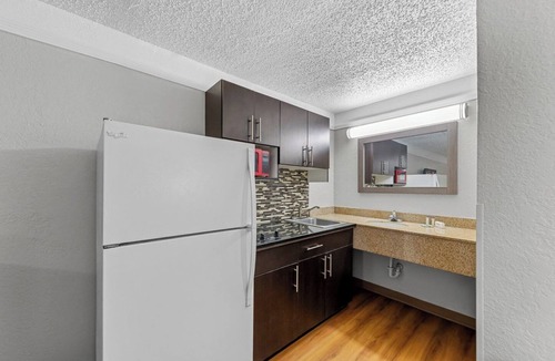 Ardmore Hotel | Red Roof Inn Ardmore