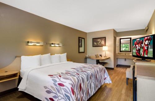 Asheville Hotel | Red Roof Inn Asheville - Biltmore West