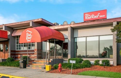 Woodlawn Hotel | Red Roof Inn Baltimore
