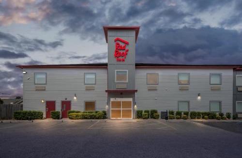 Broadmoor Hotel | Red Roof Inn Baton Rouge