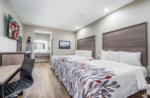 Mont Belvieu Hotel | Red Roof Inn Baytown