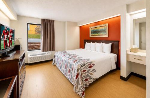 Branson Hotel | Red Roof Inn Branson