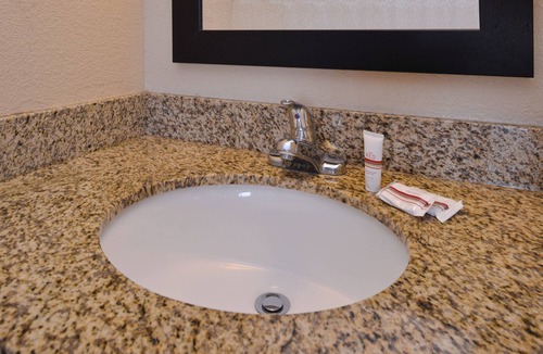 Champaign Hotel | Red Roof Inn Champaign - University