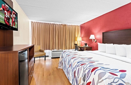 Cortland Hotel | Red Roof Inn Cortland