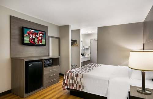 Reamstown Hotel | Red Roof Inn Denver