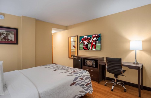 Berwick Hotel | Red Roof Inn Des Moines