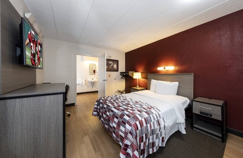 Edison Hotel | Red Roof Inn Edison