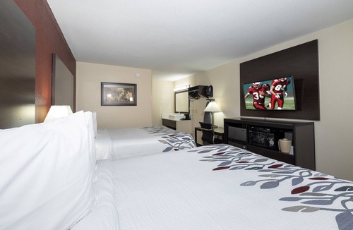 Freehold Hotel | Red Roof Inn Freehold