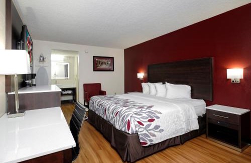 Gadsden Hotel | Red Roof Inn Gadsden