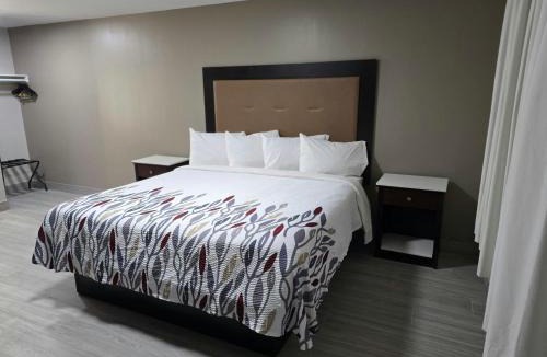 Green Brook Hotel | Red Roof Inn Green Brook - Somerset