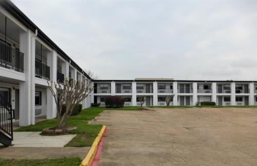 Jersey Village Hotel | Red Roof Inn Houston - Jersey Village
